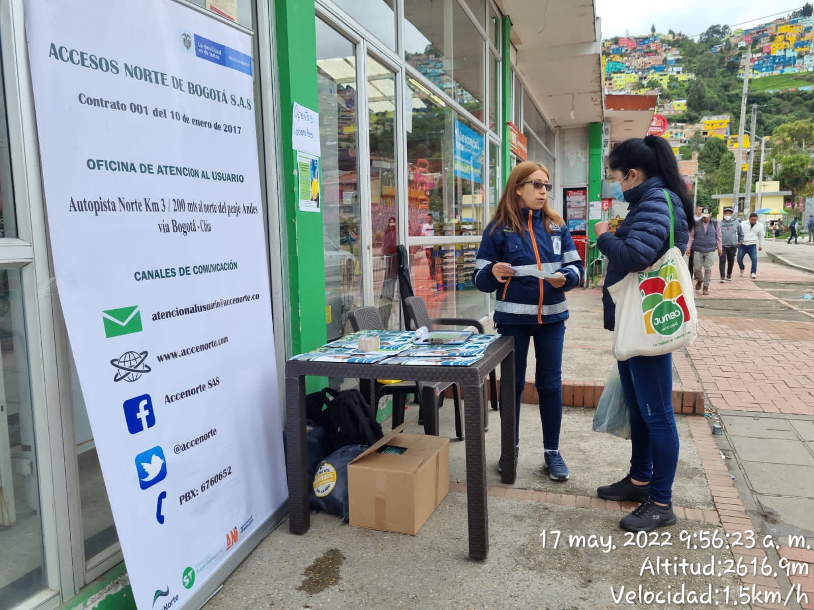 entrega de brochure usaquén